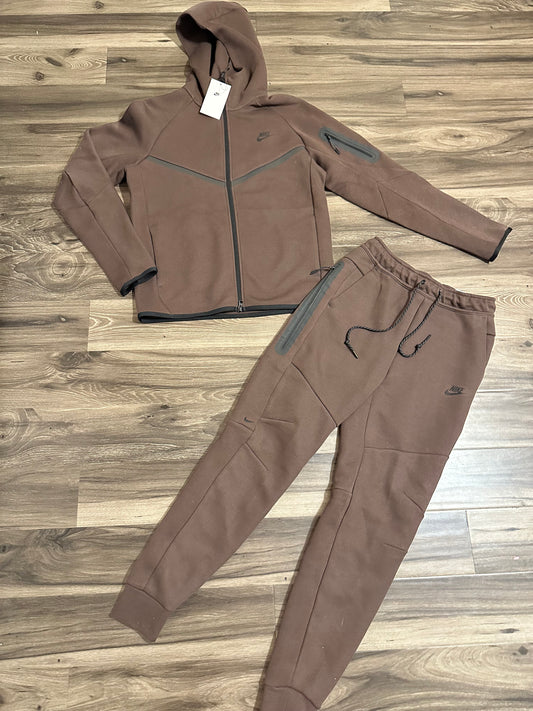 Buzo nike tech